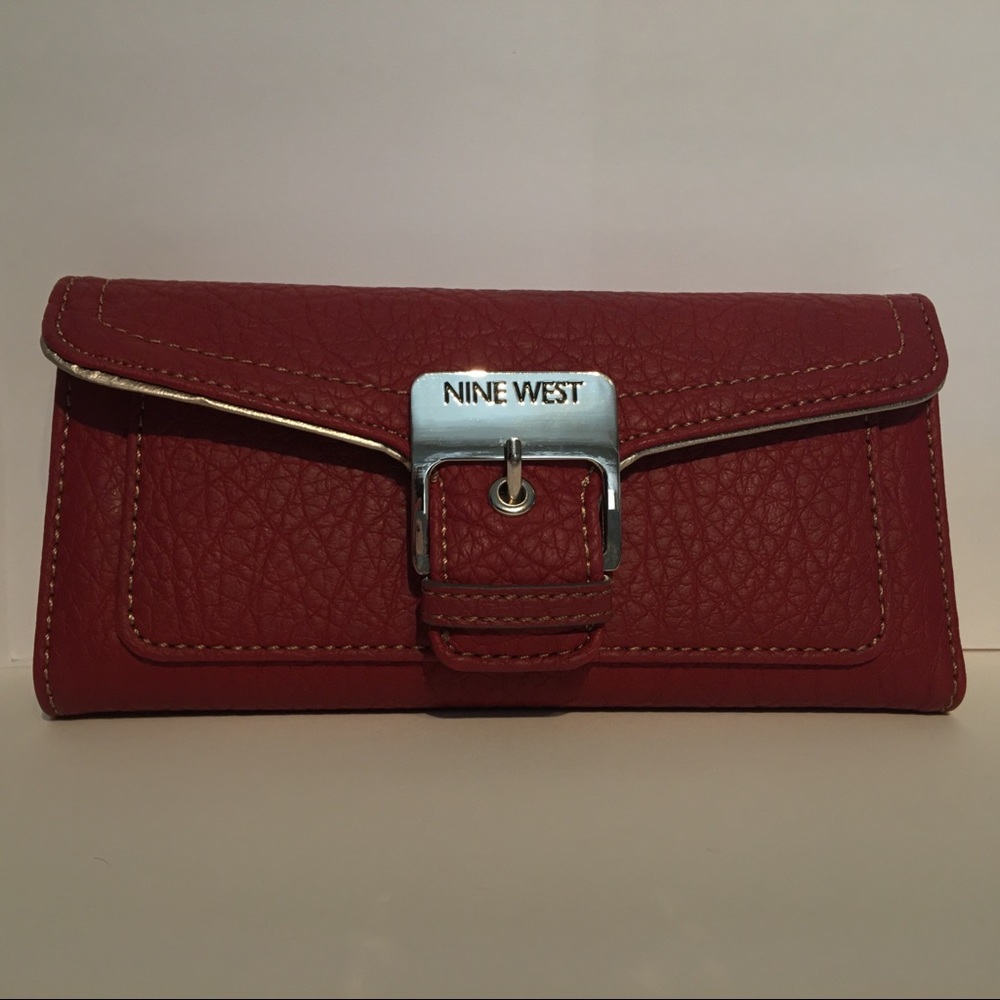 NINE WEST WALLET